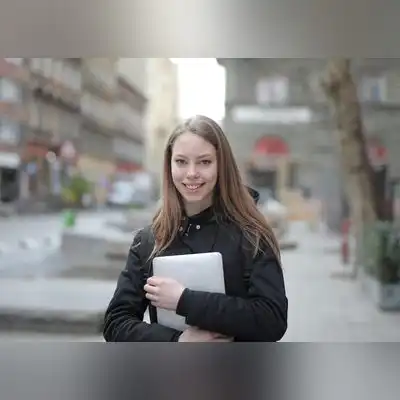 袁婷